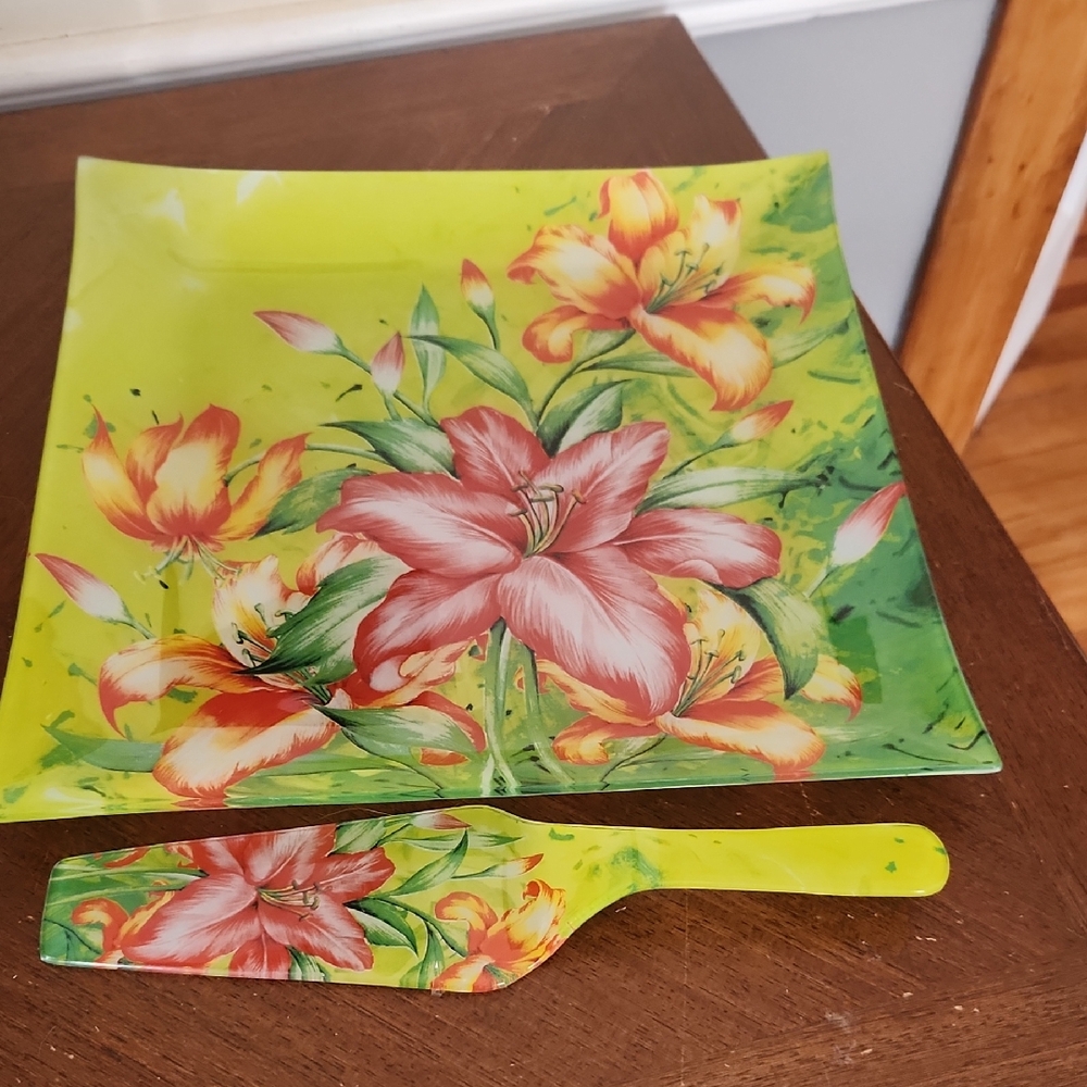 Vintage Glass Cake Plate With Matching Glass Server